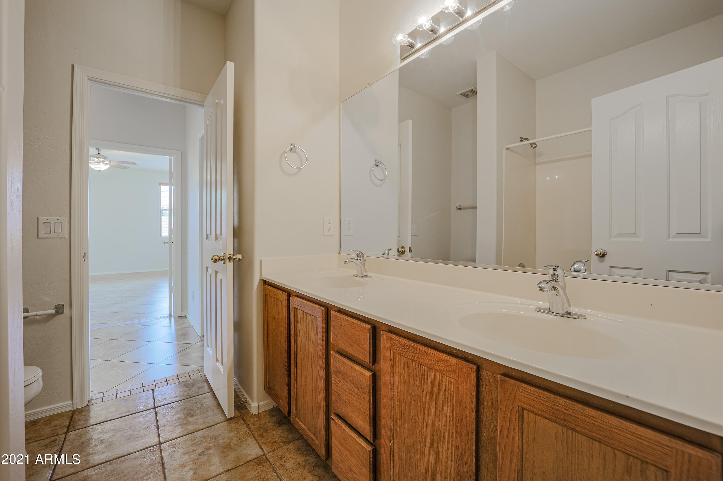 14218 West Calavar Road Surprise, AZ 85379 - Photo 17 of 29 B (16)