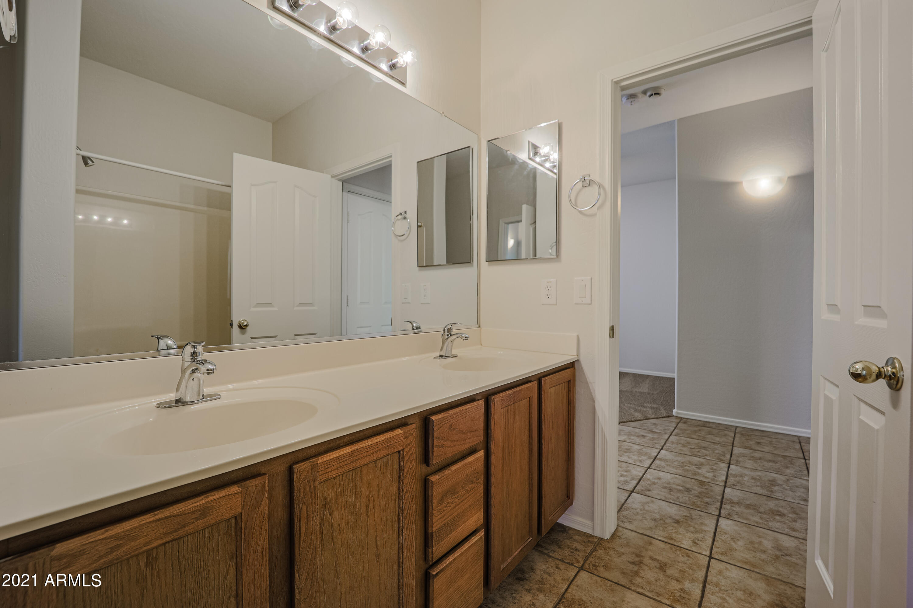 14218 West Calavar Road Surprise, AZ 85379 - Photo 18 of 29 B (17)