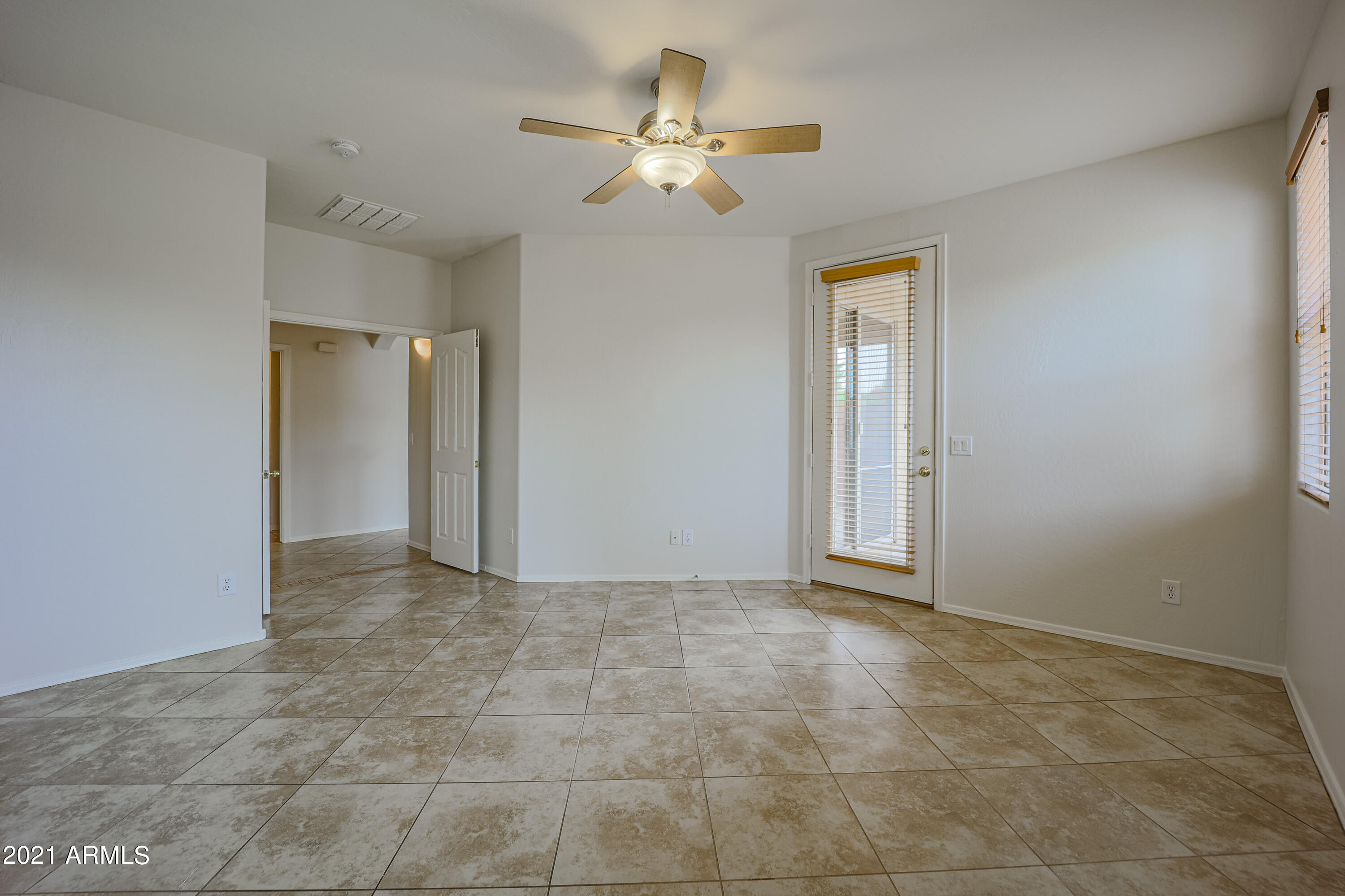 14218 West Calavar Road Surprise, AZ 85379 - Photo 22 of 29 B (21)