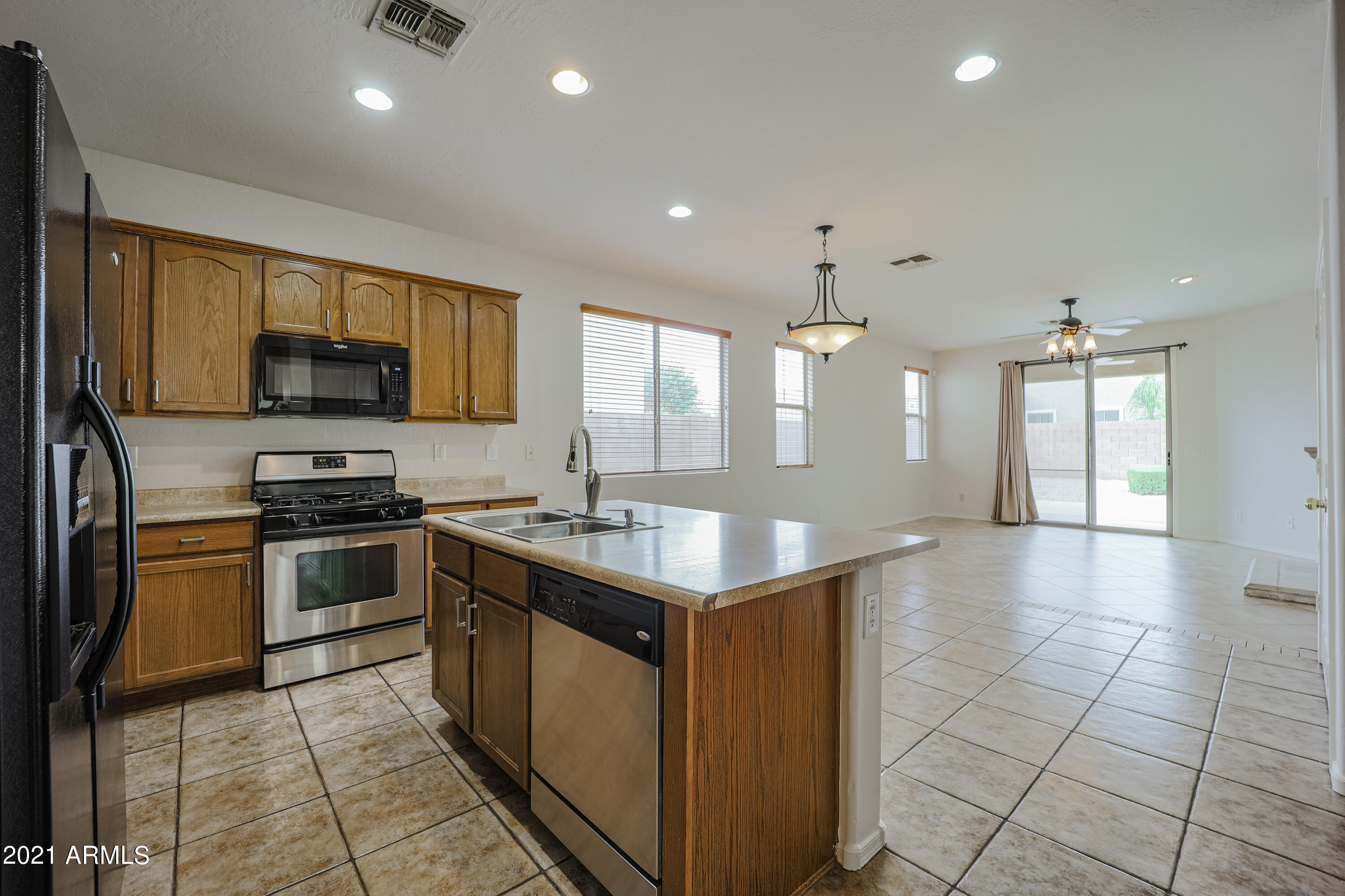 14218 West Calavar Road Surprise, AZ 85379 - Photo 8 of 29 B (7)
