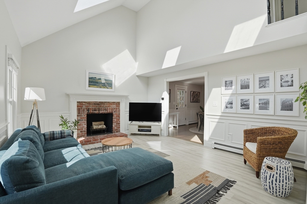296 Meiggs Backus Road Sandwich, MA 02563 - Photo 5 of 40
