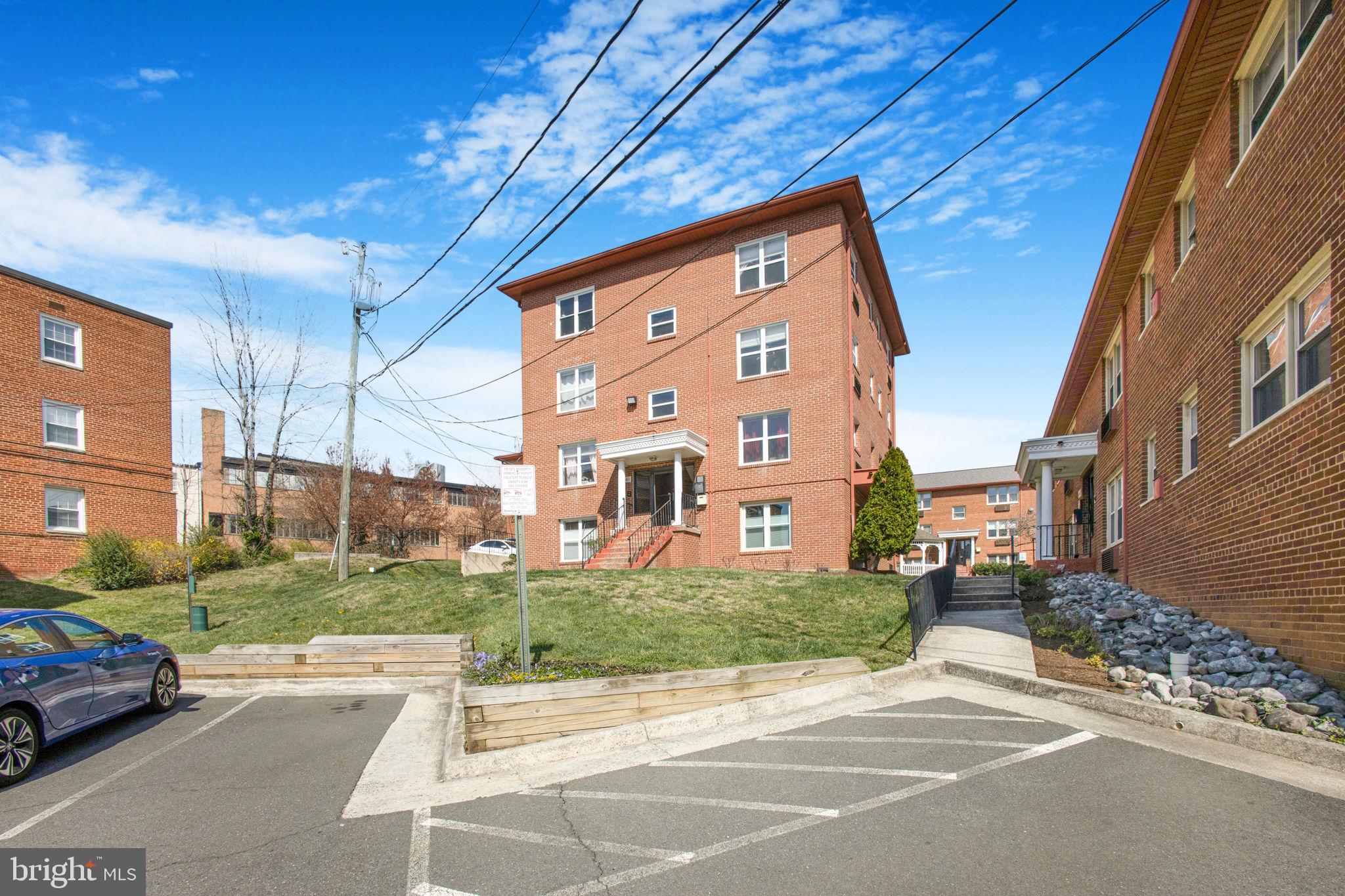 4643 20th Road North, Unit 2 Arlington, VA 22207 - Photo 49 of 53 Gallery Image 49