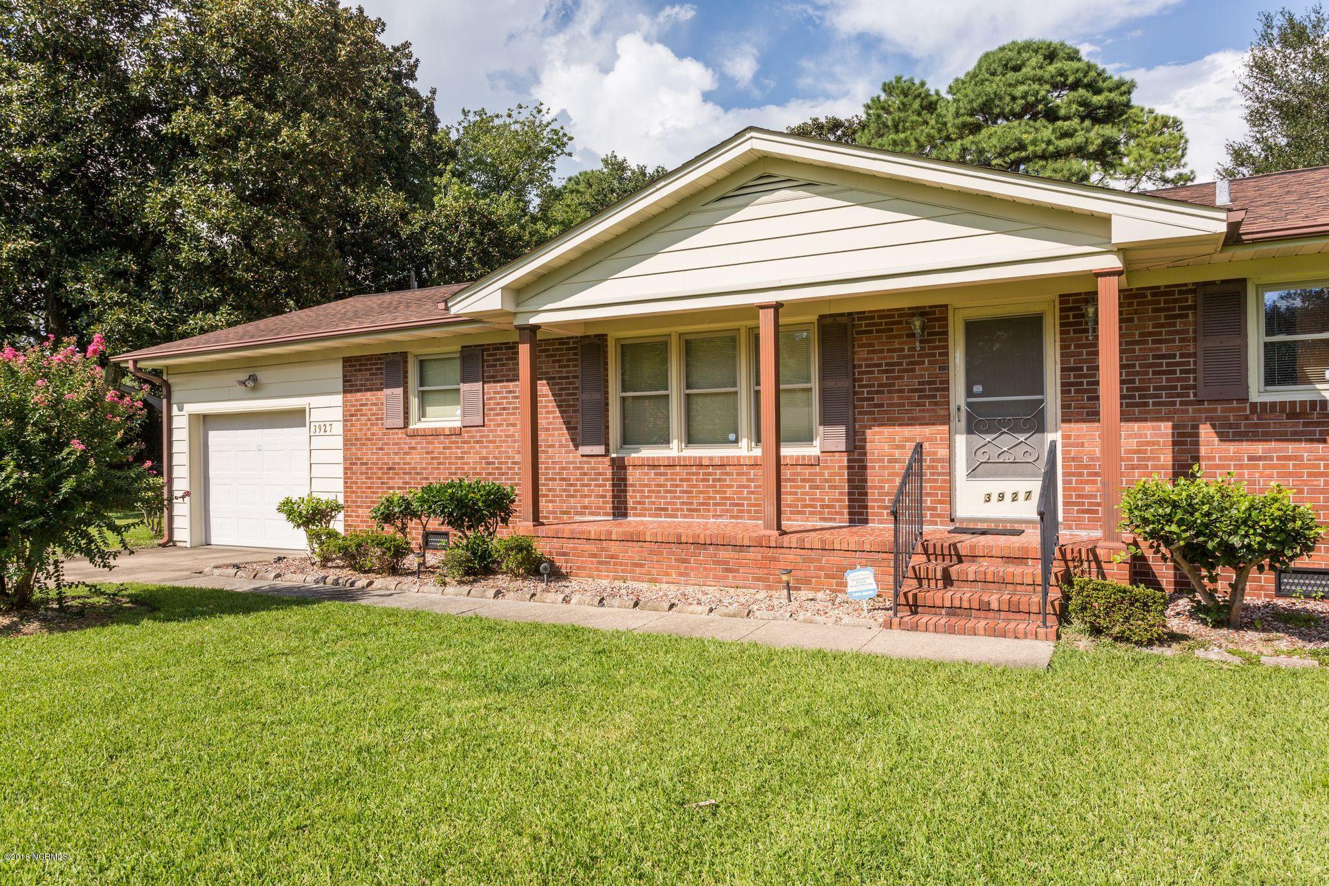 3927 Edgewood Road Wilmington, NC 28403 - Photo 1 of 27 029b7629-d06e-4790-8306-8158092d07c8