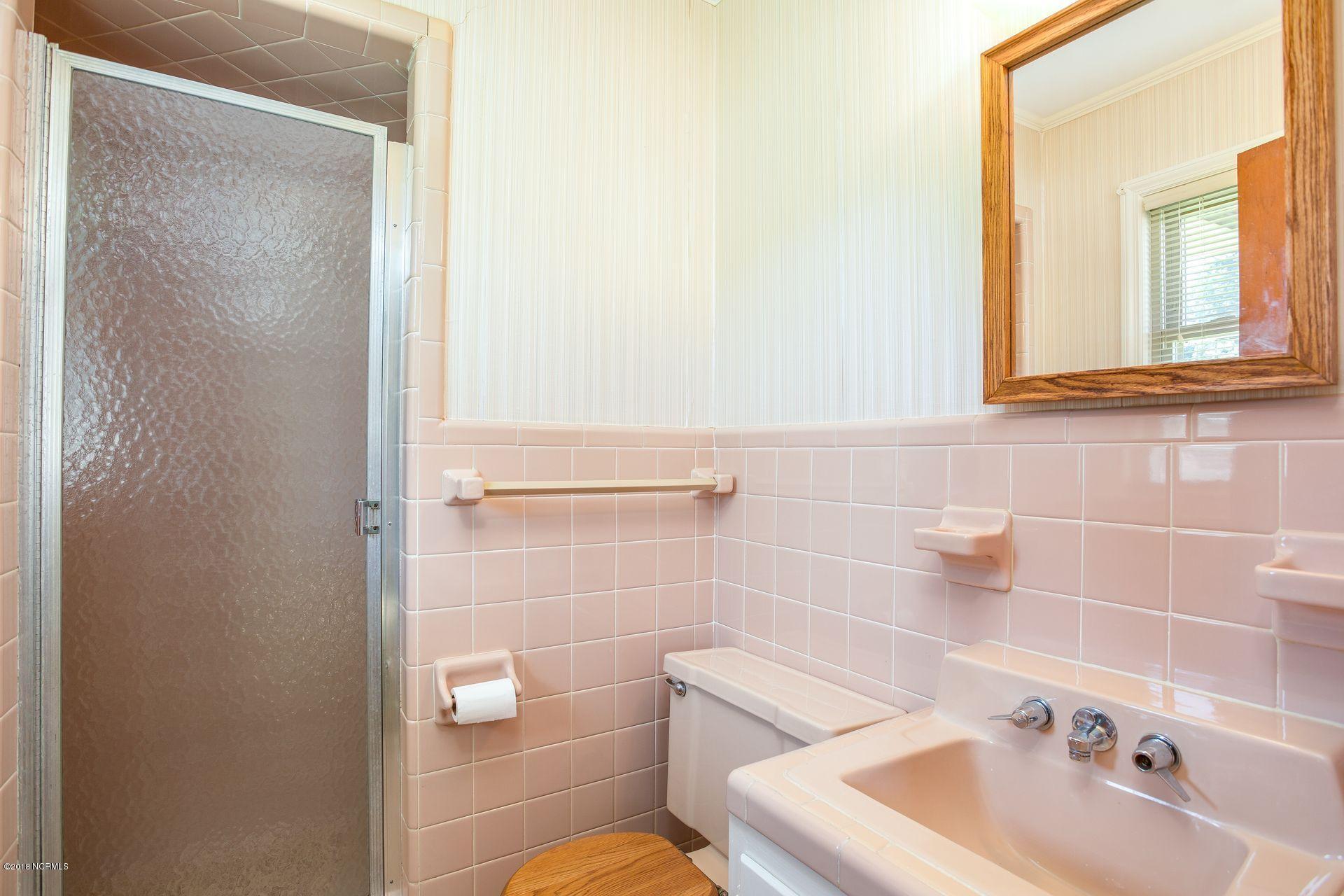 3927 Edgewood Road Wilmington, NC 28403 - Photo 18 of 27 56dd942c-1aa3-4a84-96b7-7c4a5e5dfbb8