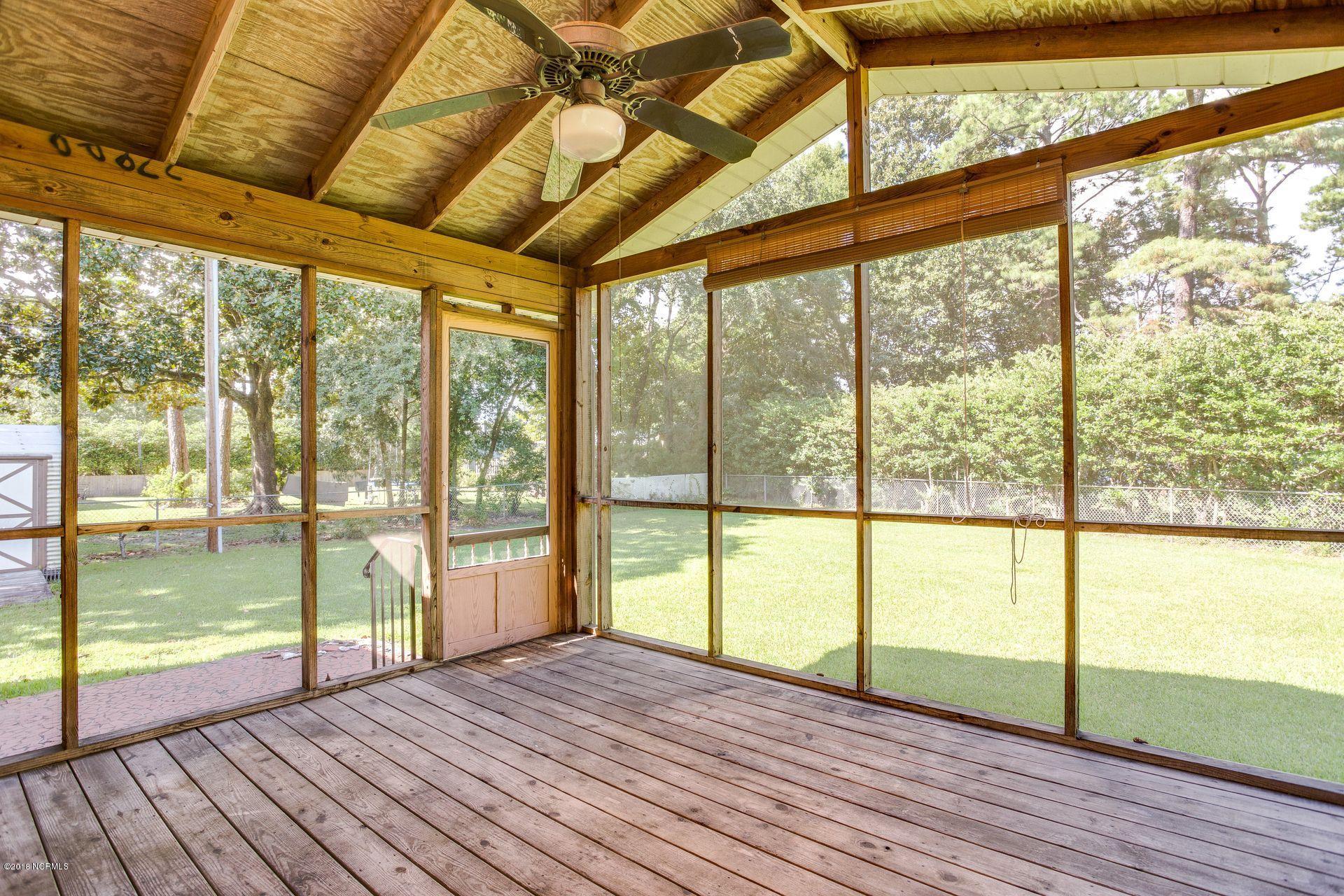3927 Edgewood Road Wilmington, NC 28403 - Photo 20 of 27 95cd6a8b-9992-4fe1-ba26-f0a4f346d43e
