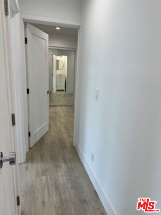 620 25th Street Manhattan Beach, CA 90266 - Photo 14 of 51 a view of a hallway
