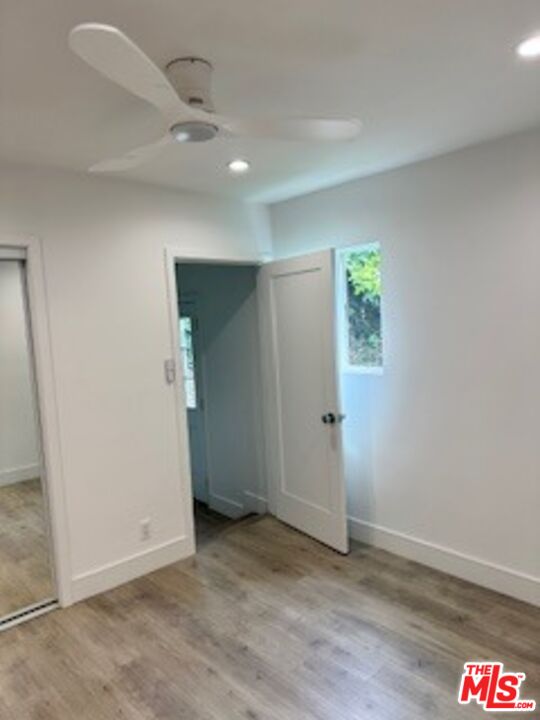 620 25th Street Manhattan Beach, CA 90266 - Photo 21 of 51 an empty room with windows and closet