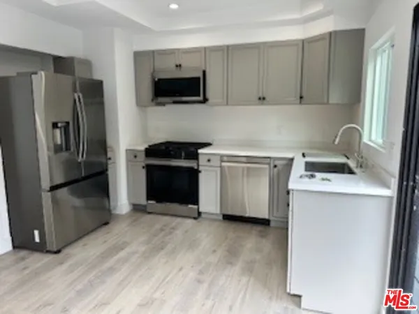 $9,500 | 620 25th Street, Manhattan Beach, CA 90266