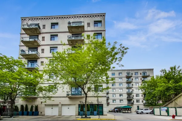 $3,400 | 680 North Green Street, Unit 408, Chicago, IL 60642