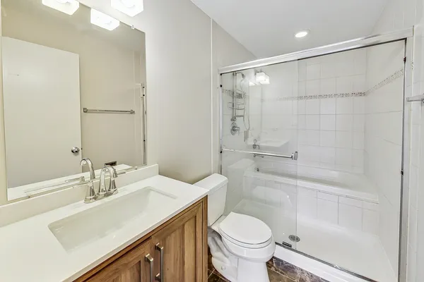 $3,400 | 680 North Green Street, Unit 408, Chicago, IL 60642