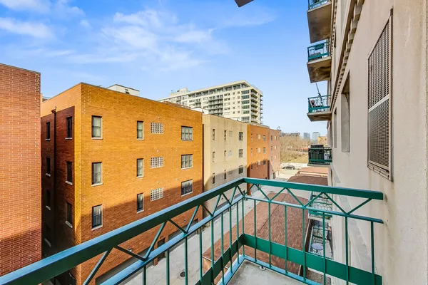 $3,400 | 680 North Green Street, Unit 408, Chicago, IL 60642