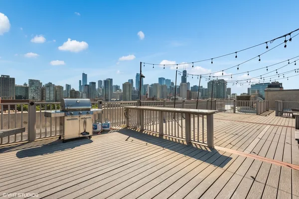 $3,400 | 680 North Green Street, Unit 408, Chicago, IL 60642