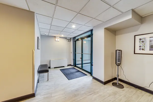 $3,400 | 680 North Green Street, Unit 408, Chicago, IL 60642
