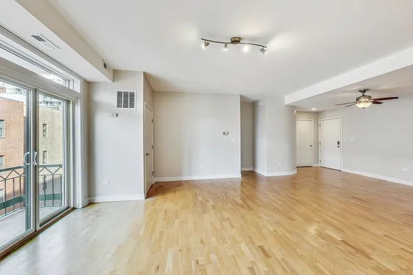 $3,400 | 680 North Green Street, Unit 408, Chicago, IL 60642