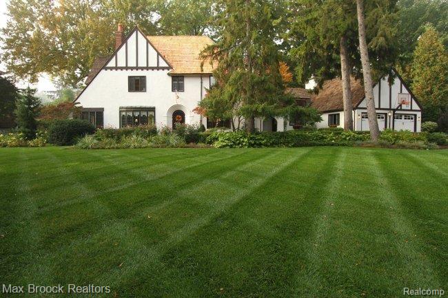 5000 Brookdale Road Bloomfield Hills, MI 48304 - Photo 1 of 25 Bloomfield 2 Acre Estate