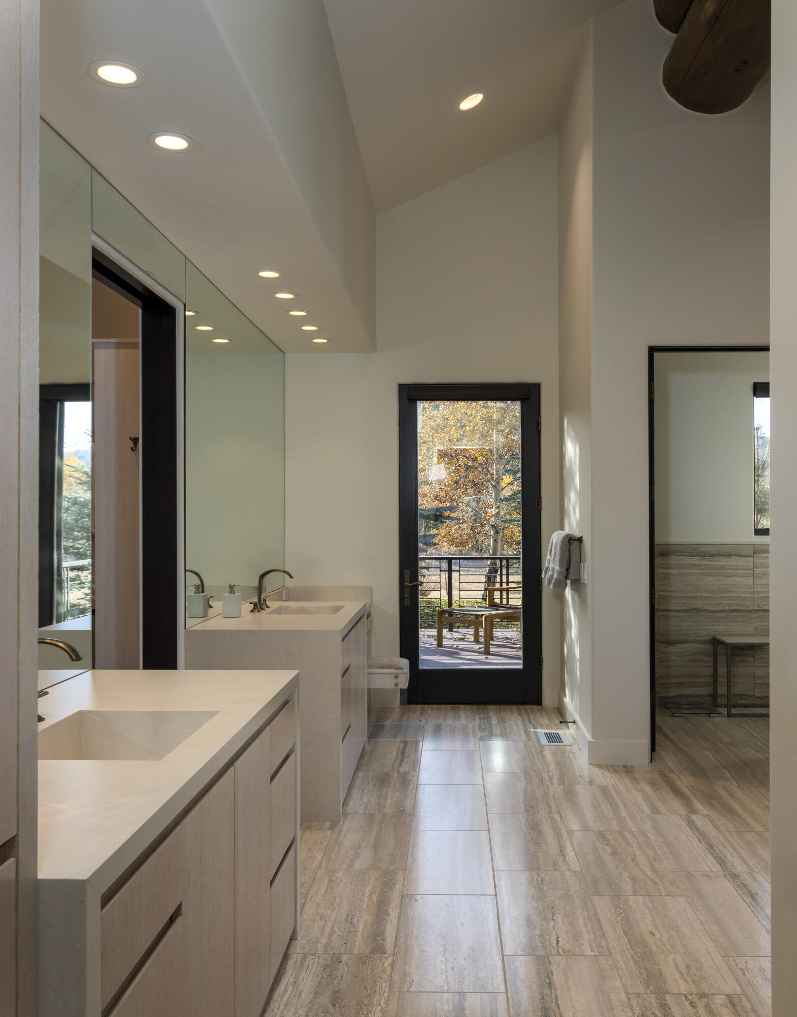 161 Stonegate Circle Blaine County, ID 83340 - Photo 45 of 53 Primary Bathroom with door to deck