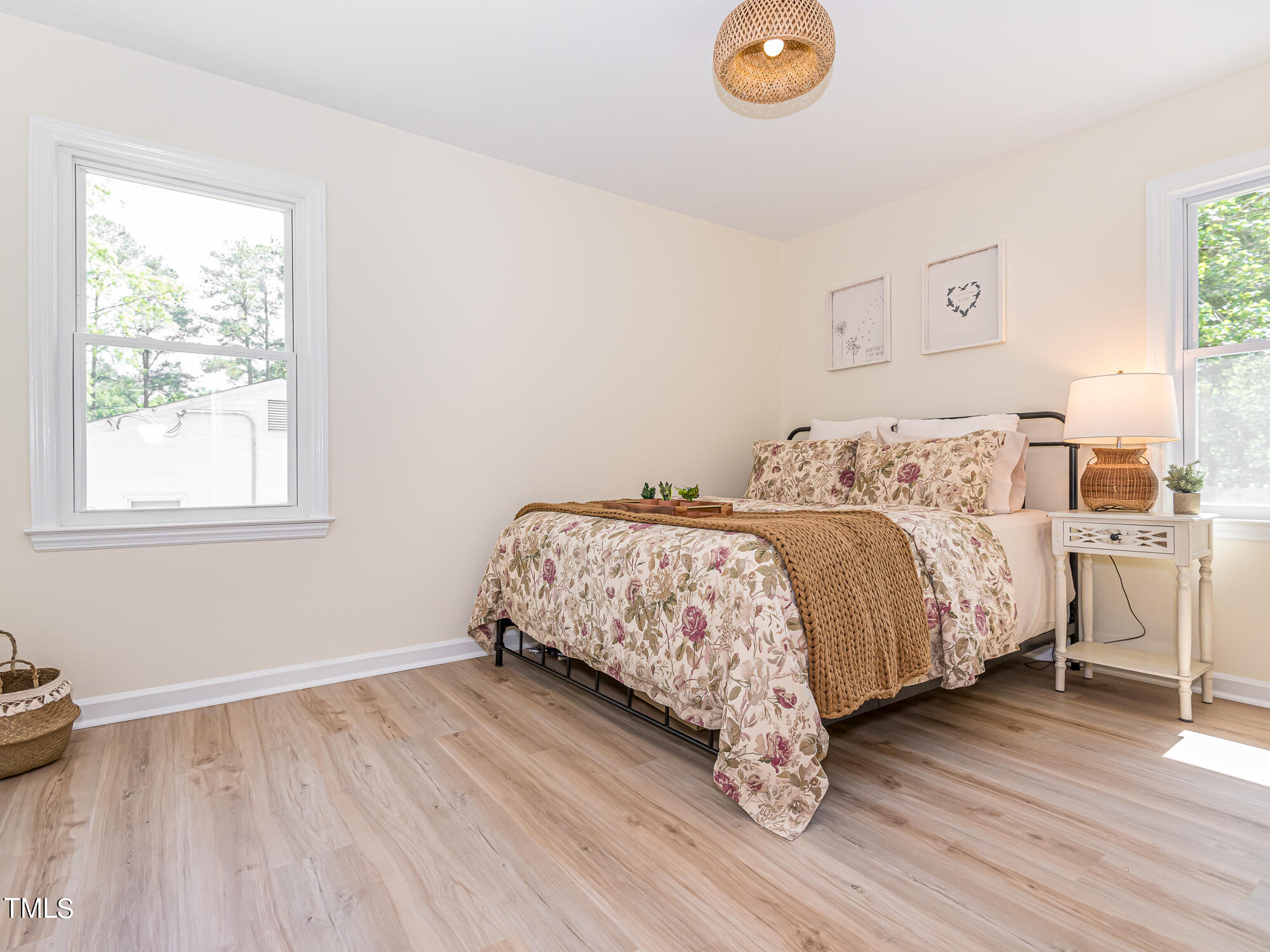 2619 Crestline Avenue Raleigh, NC 27603 - Photo 18 of 31 InTrust_Realty_Lee_2619_Crestline-4779