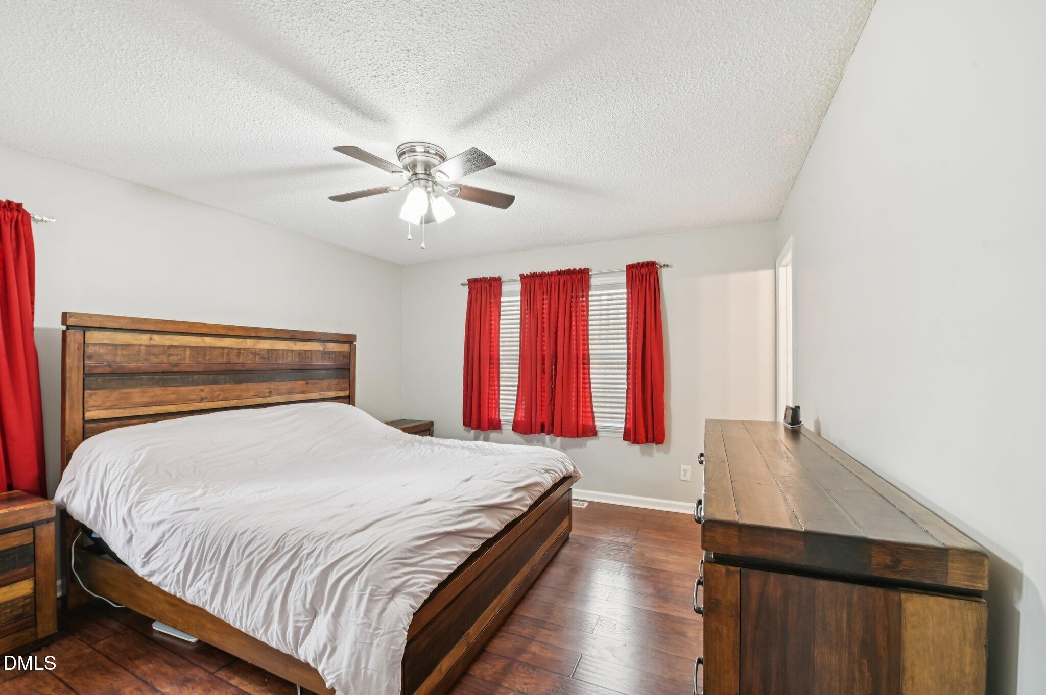 10 Syracuse Place Durham, NC 27704 - Photo 11 of 26 17-web-or-mls-Syracuse Pl-S1912-017