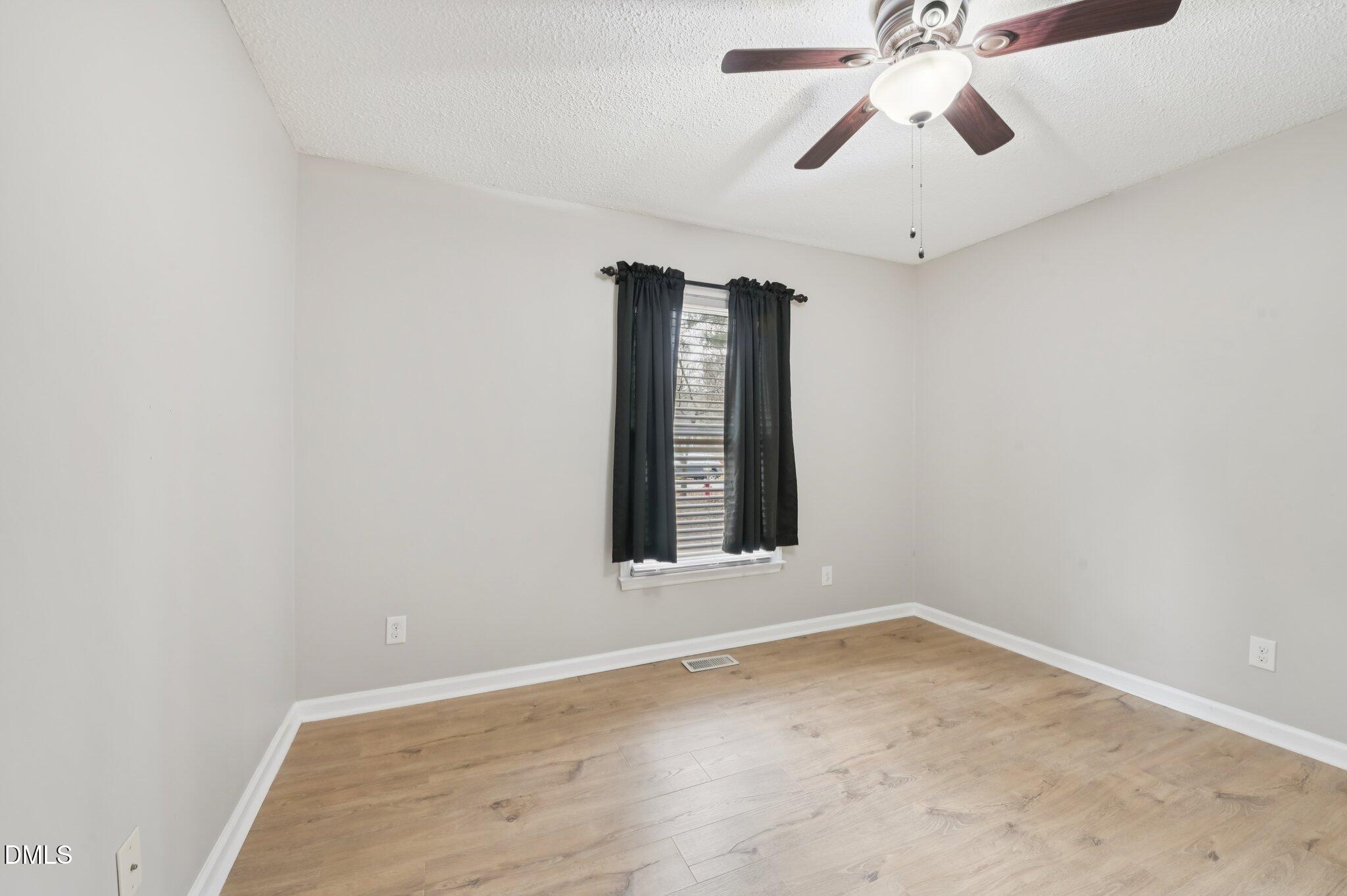 10 Syracuse Place Durham, NC 27704 - Photo 15 of 26 23-web-or-mls-Syracuse Pl-S1912-023