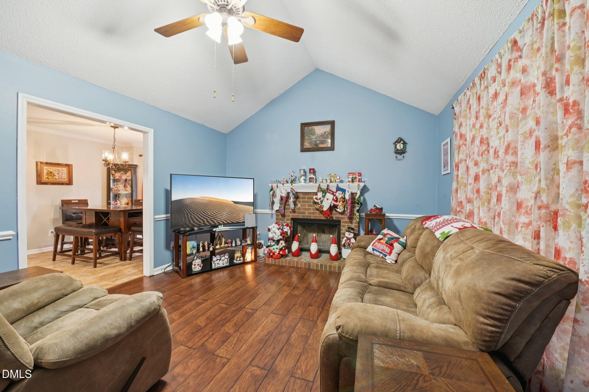 10 Syracuse Place Durham, NC 27704 - Photo 4 of 26 8-web-or-mls-Syracuse Pl-S1912-008