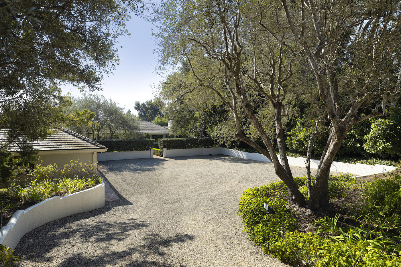 1333 East Valley Road Santa Barbara, CA 93108 - Photo 3 of 19 Approch