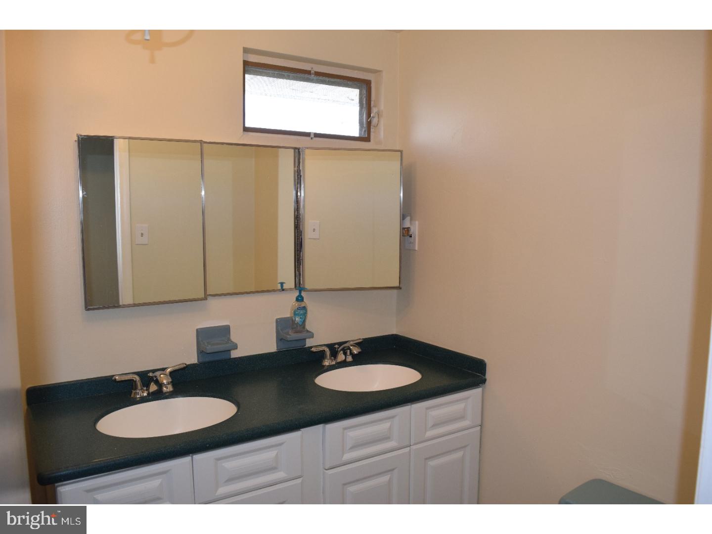 9708 Wynmill Road Philadelphia, PA 19115 - Photo 19 of 25 Bathroom