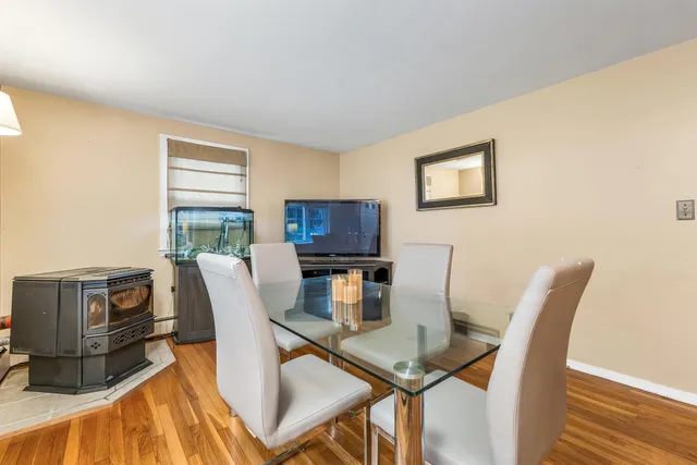 $575,000 | 33 Belmont Drive, Merrimack, NH 03054