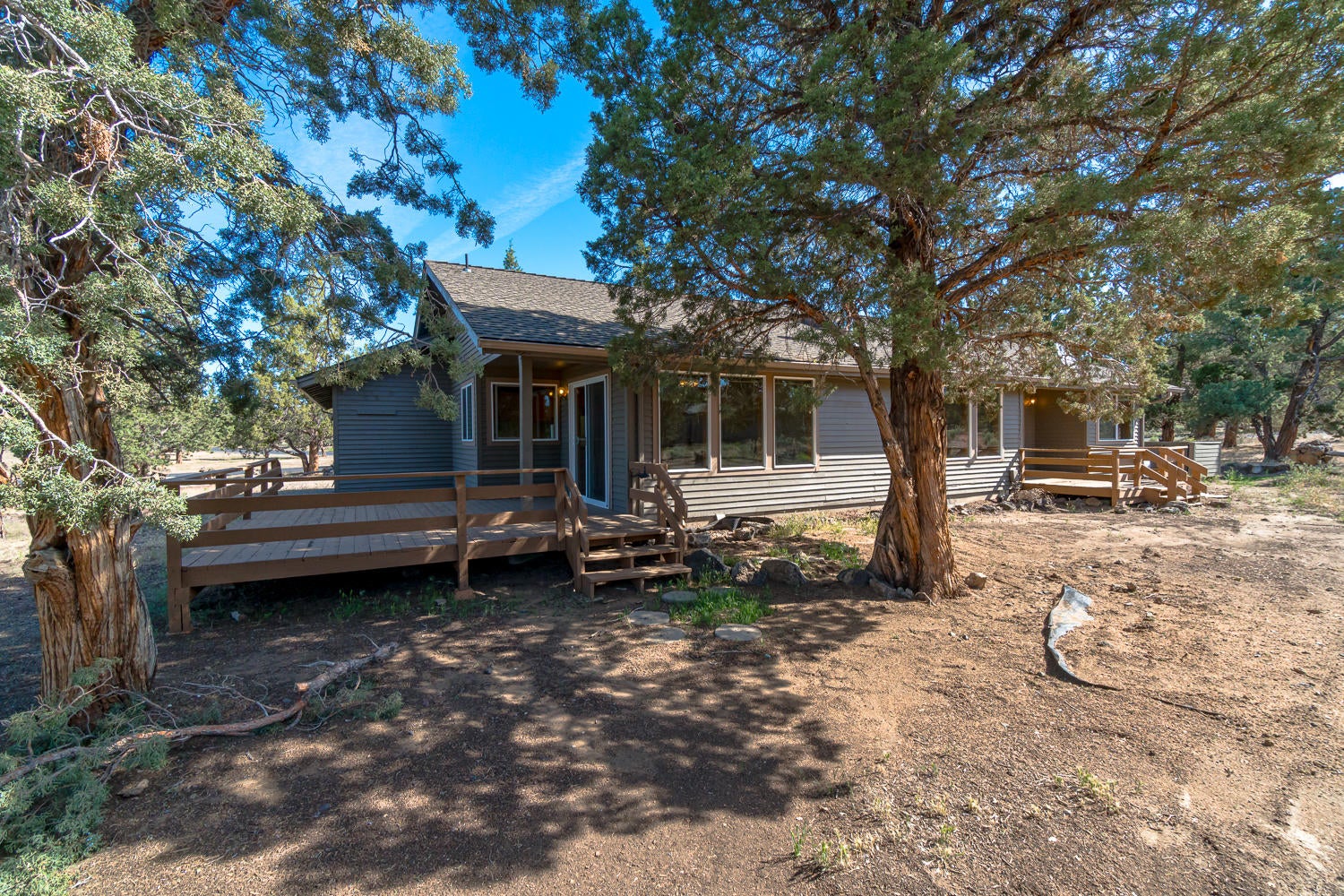 64597 McGrath Road Bend, OR 97701 - Photo 24 of 40 64597-005