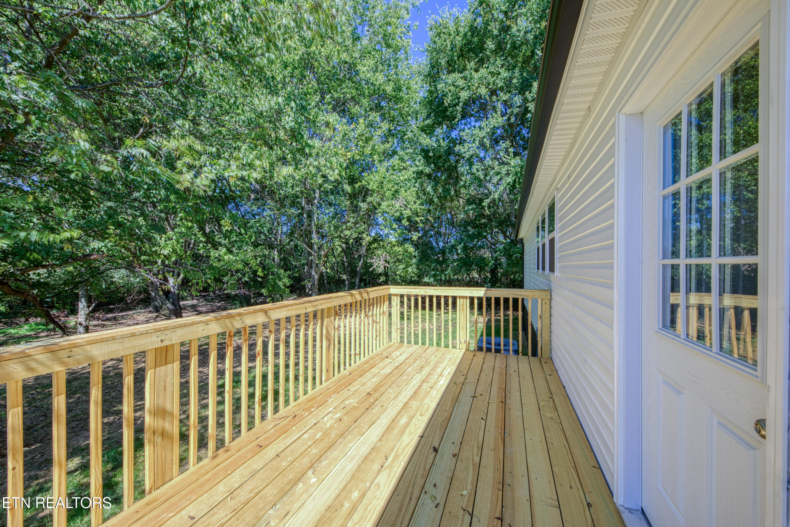 399 Watkins Road East Loudon, TN 37774 - Photo 14 of 25 0H3A9515_8