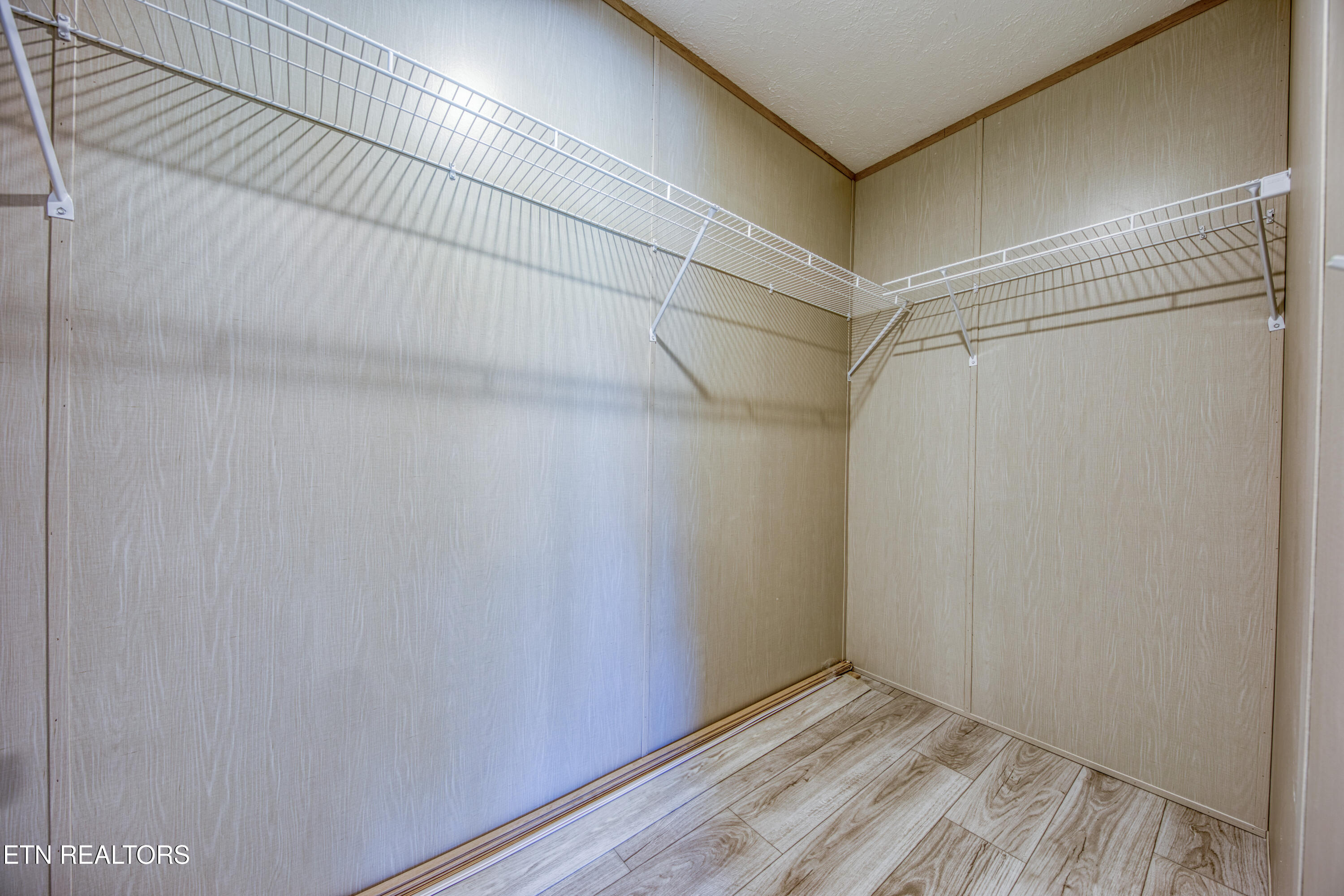 399 Watkins Road East Loudon, TN 37774 - Photo 21 of 25 0H3A9569_23