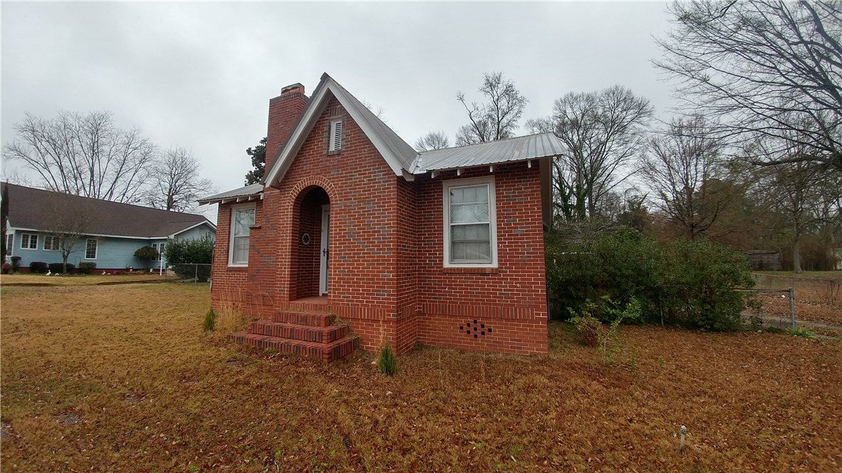 507 Cusseta Road Valley, AL 36854 - Photo 4 of 25 Gallery Image 4