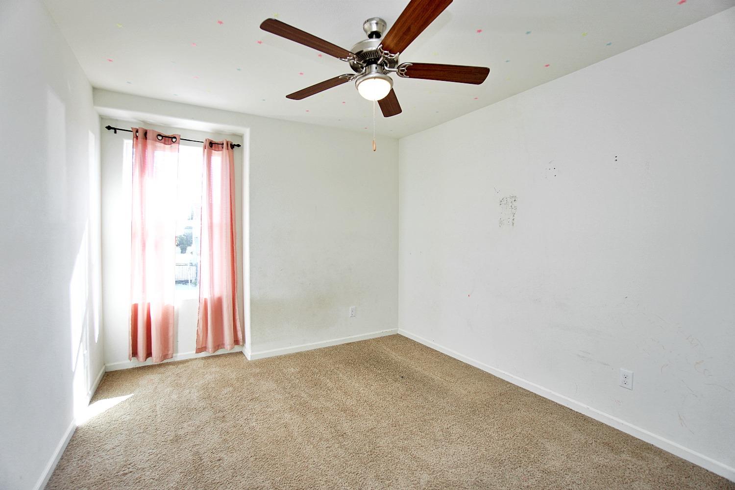 140 Drake Street Madera, CA 93638 - Photo 16 of 28 Gallery Image 16