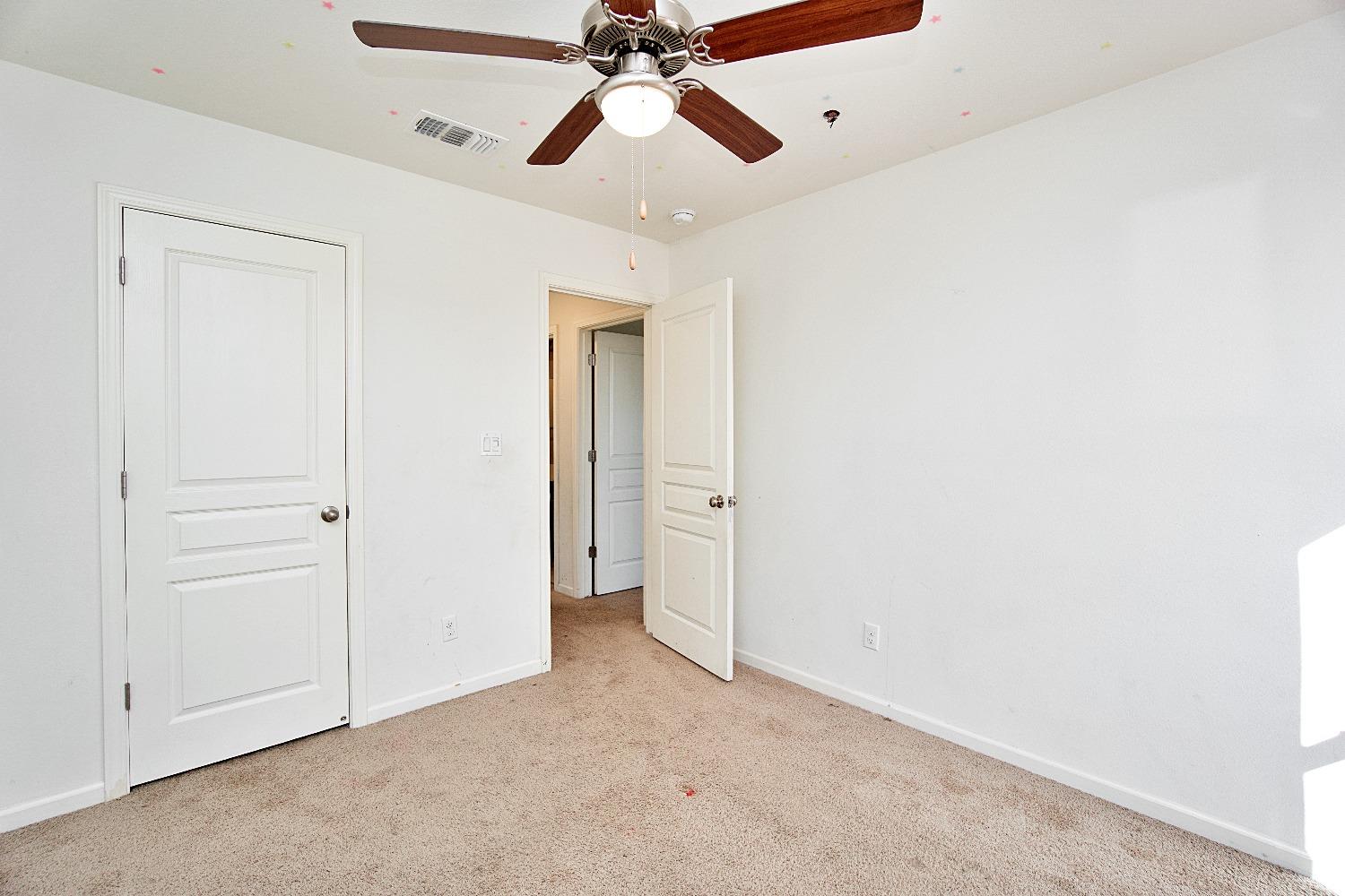 140 Drake Street Madera, CA 93638 - Photo 17 of 28 Gallery Image 17