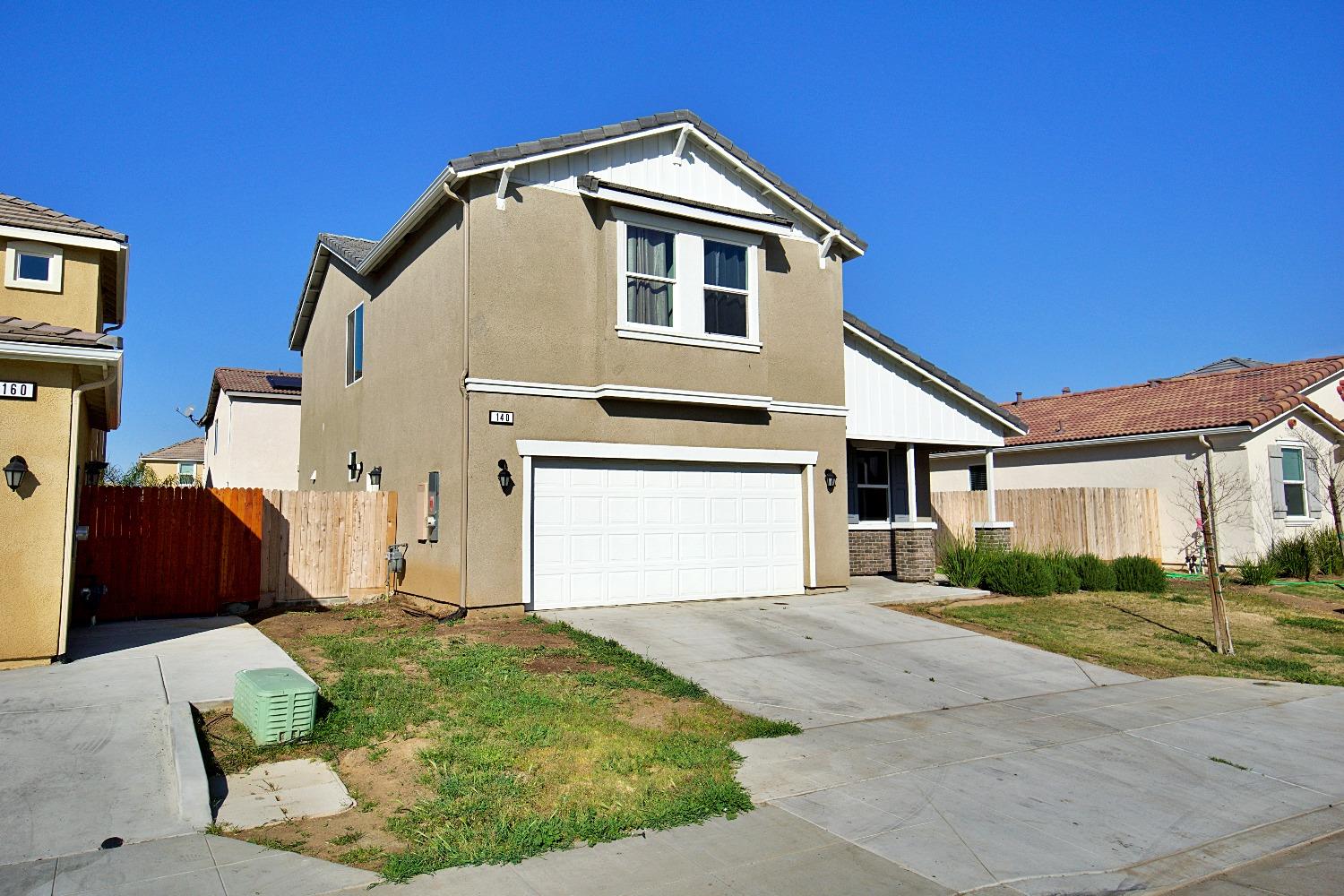 140 Drake Street Madera, CA 93638 - Photo 3 of 28 Gallery Image 3