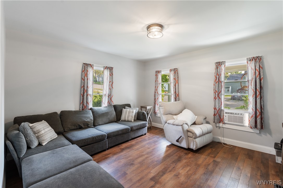 43 Rochester Street Warsaw, NY 14569 - Photo 16 of 44 Living Room