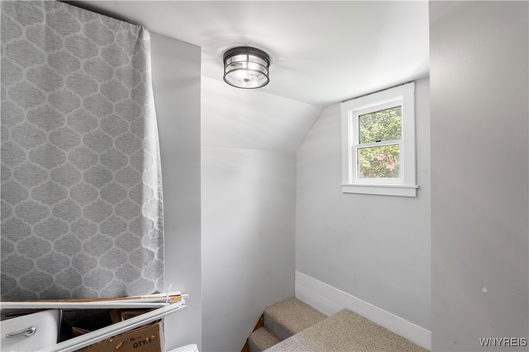 43 Rochester Street Warsaw, NY 14569 - Photo 34 of 44 2nd Floor Bath