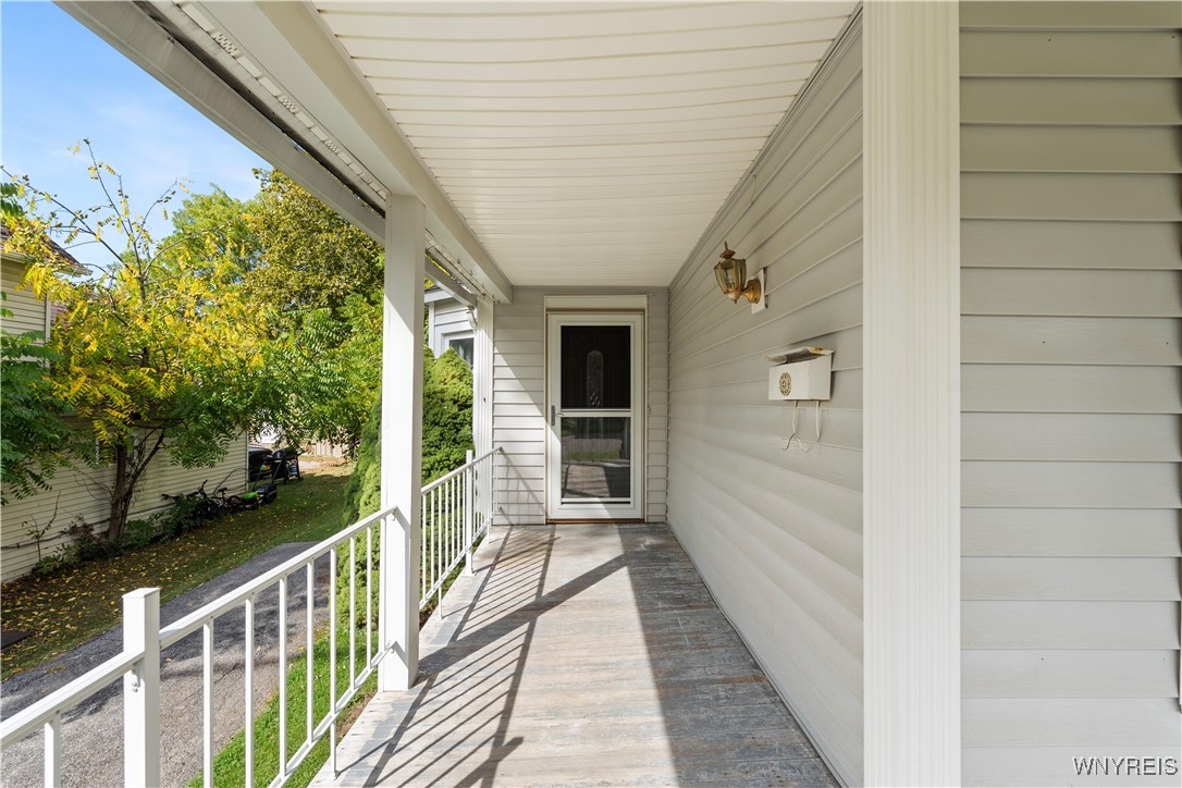 43 Rochester Street Warsaw, NY 14569 - Photo 4 of 44 Front Porch
