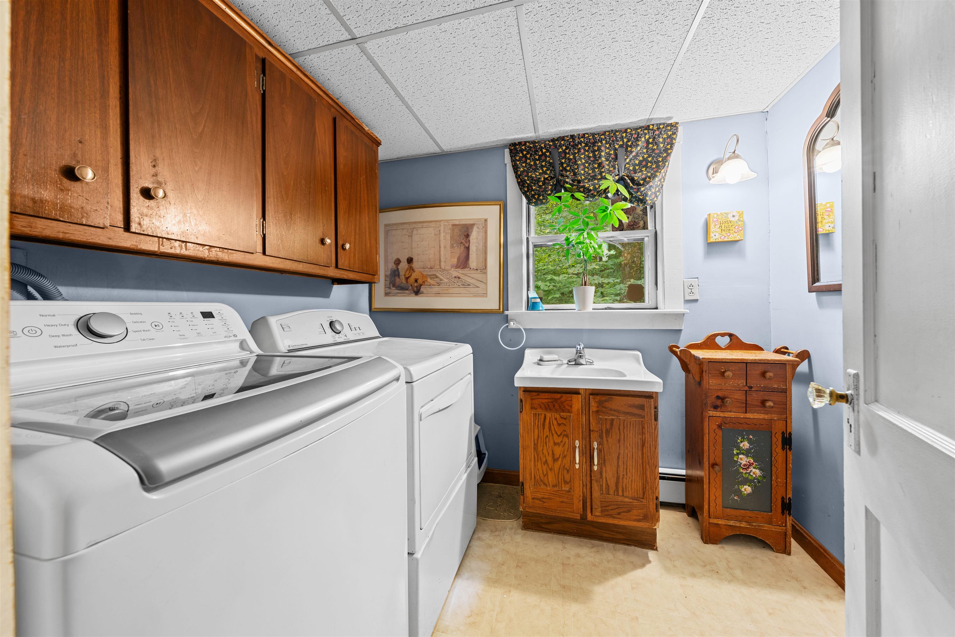 581 Deer Meadow Road Webster, NH 03303 - Photo 17 of 33 Gallery Image 17
