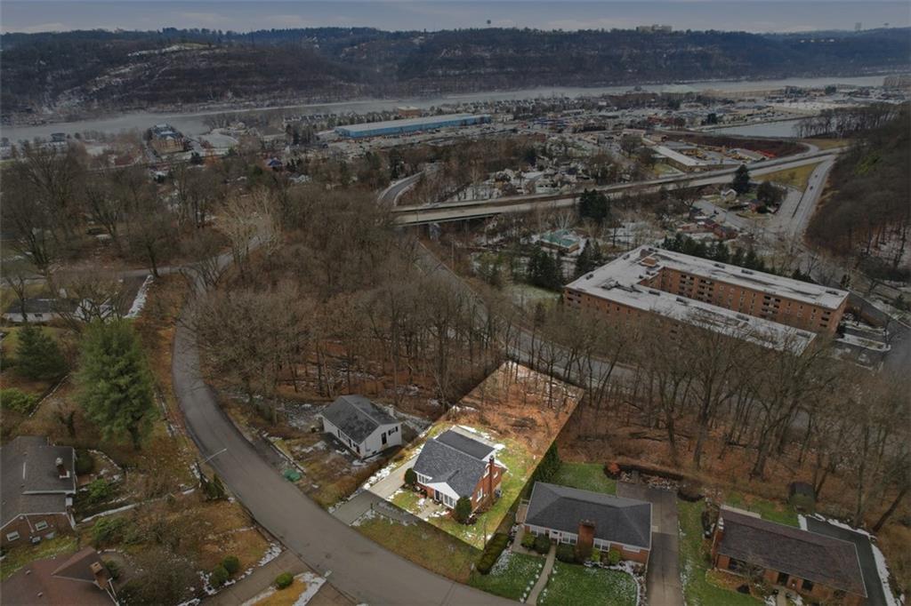 111 Rockingham Road Pittsburgh, PA 15238 - Photo 38 of 38 a view of a city