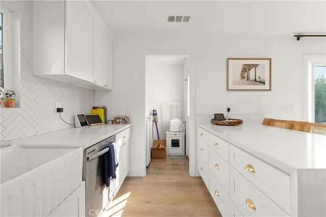 $1,275,000 | 6082 Royalist Drive, Huntington Beach, CA 92647