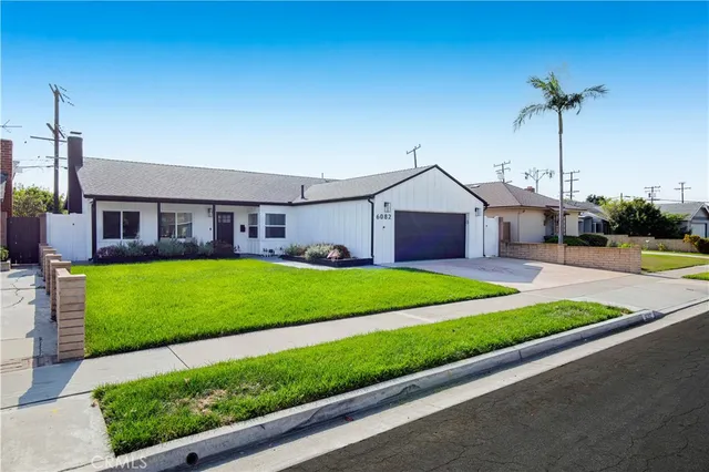 $1,275,000 | 6082 Royalist Drive, Huntington Beach, CA 92647