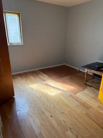 $164,999 | 120 South Chestnut Lane, Glenwood, IL 60425