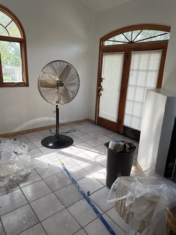 $164,999 | 120 South Chestnut Lane, Glenwood, IL 60425