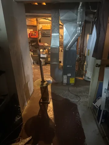 $164,999 | 120 South Chestnut Lane, Glenwood, IL 60425