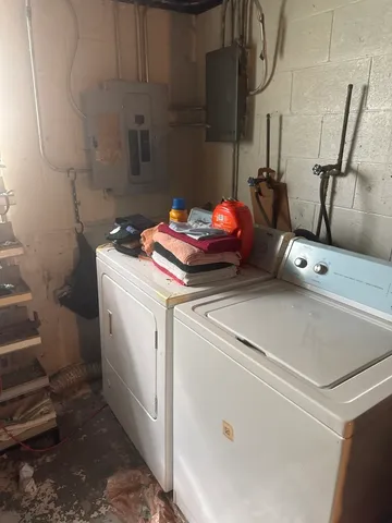 $164,999 | 120 South Chestnut Lane, Glenwood, IL 60425