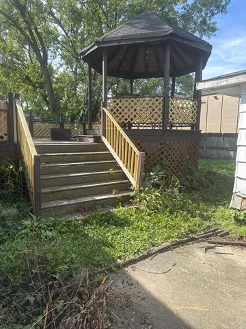 $164,999 | 120 South Chestnut Lane, Glenwood, IL 60425