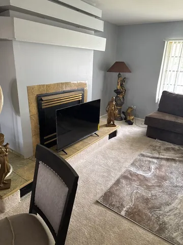 $164,999 | 120 South Chestnut Lane, Glenwood, IL 60425