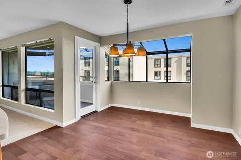 $499,950 | 1113 5th Avenue South, Unit 208, Edmonds, WA 98020