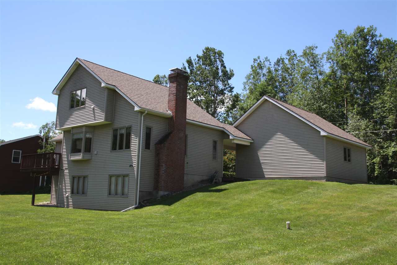 8 Wendy Lane Rutland, VT 05701 - Photo 2 of 27