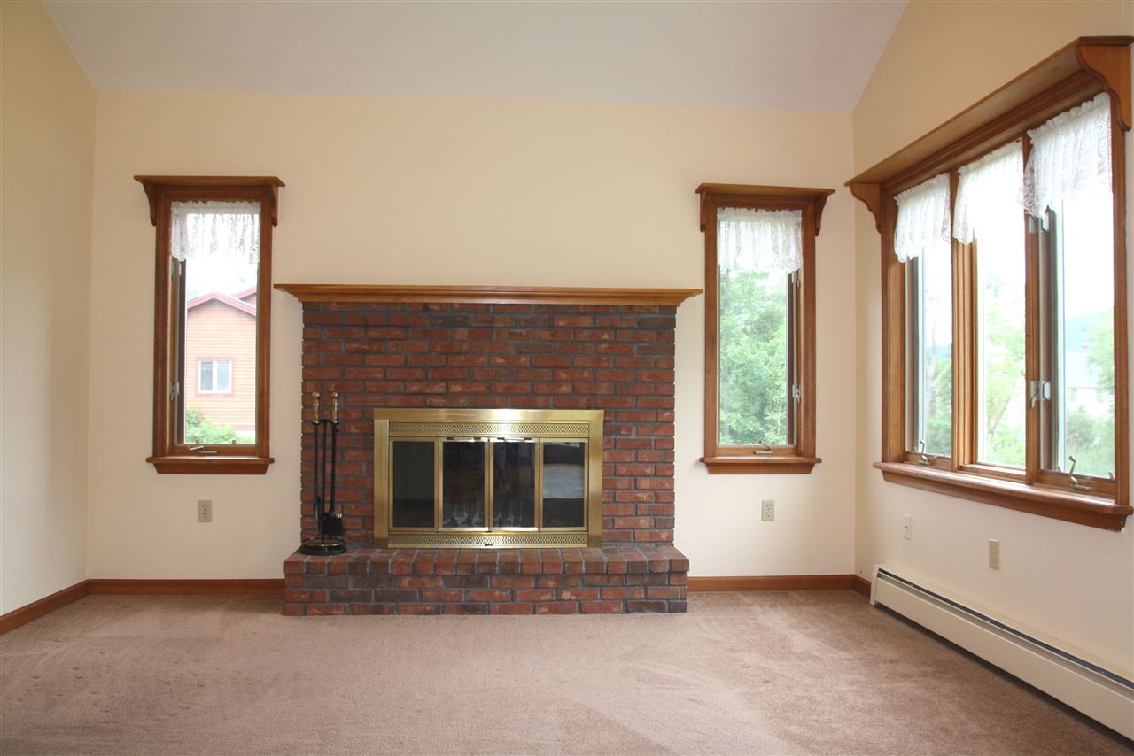 8 Wendy Lane Rutland, VT 05701 - Photo 4 of 27